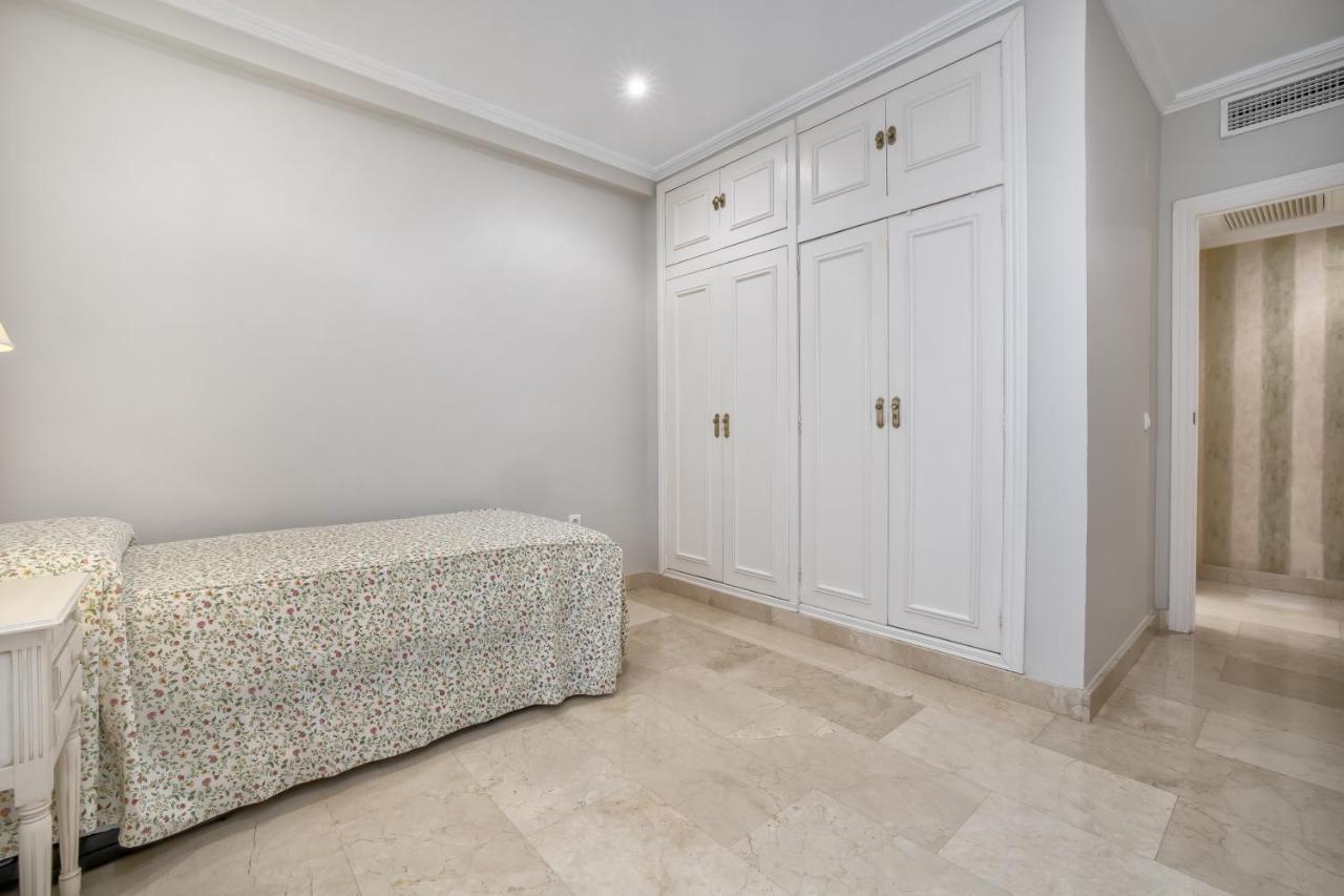 Apartamento Los Tilos & Parking & Piscina Córdoba Exterior foto